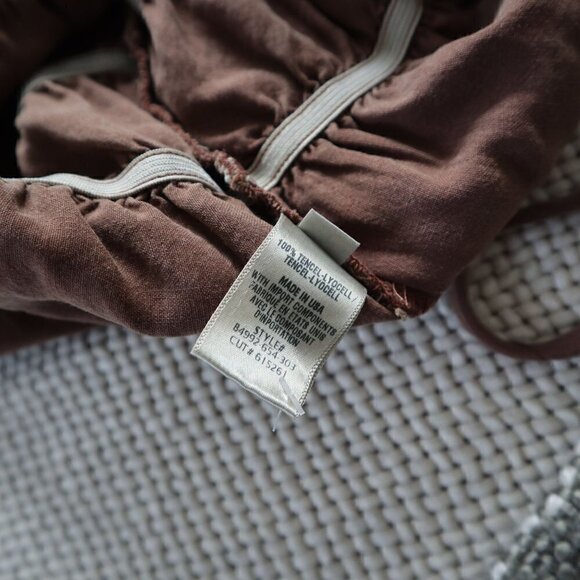 NWT Bella Dahl Smocked Waist Halter Top Espresso Size XS - Picture 5 of 7